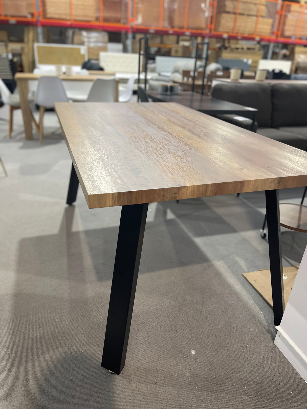 Flow Dining Table Square Legs