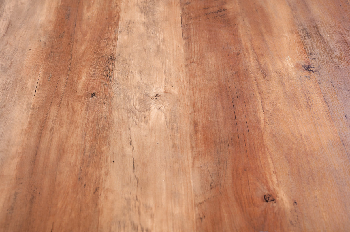 Flow Dining Table Square Legs