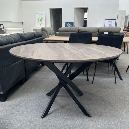 'Clive' 1.2m Round Dining Table