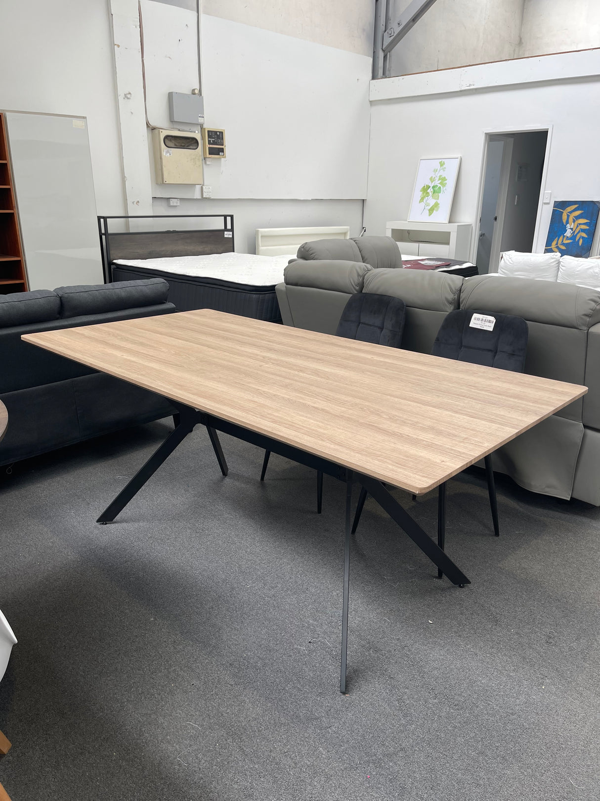 'Belmont' 1.8m Dining Table