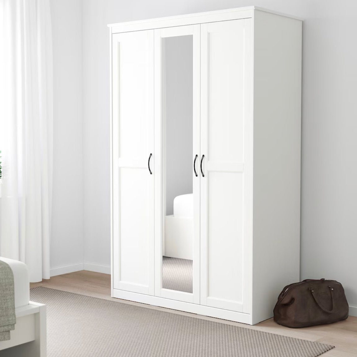 'Roman' 3 Door wardrobe with Mirror