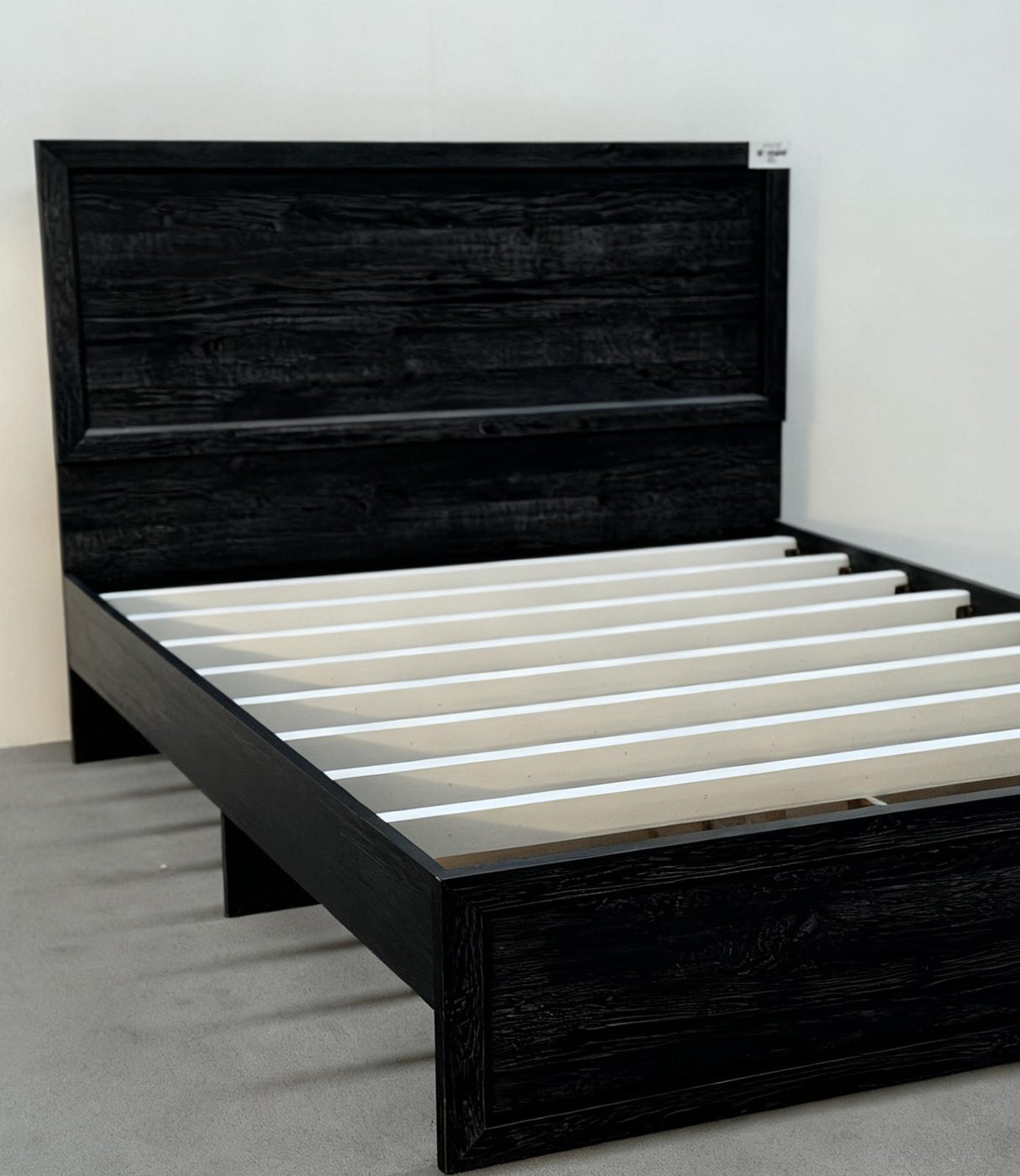 Willow Oak Bed Frame Black Queen